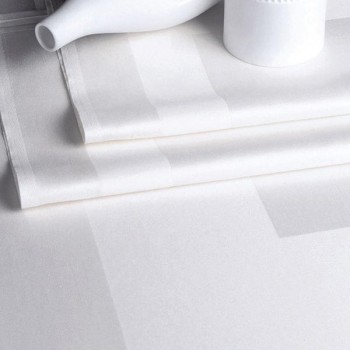 Τραπεζομάντηλο δαμάσκ 105x105