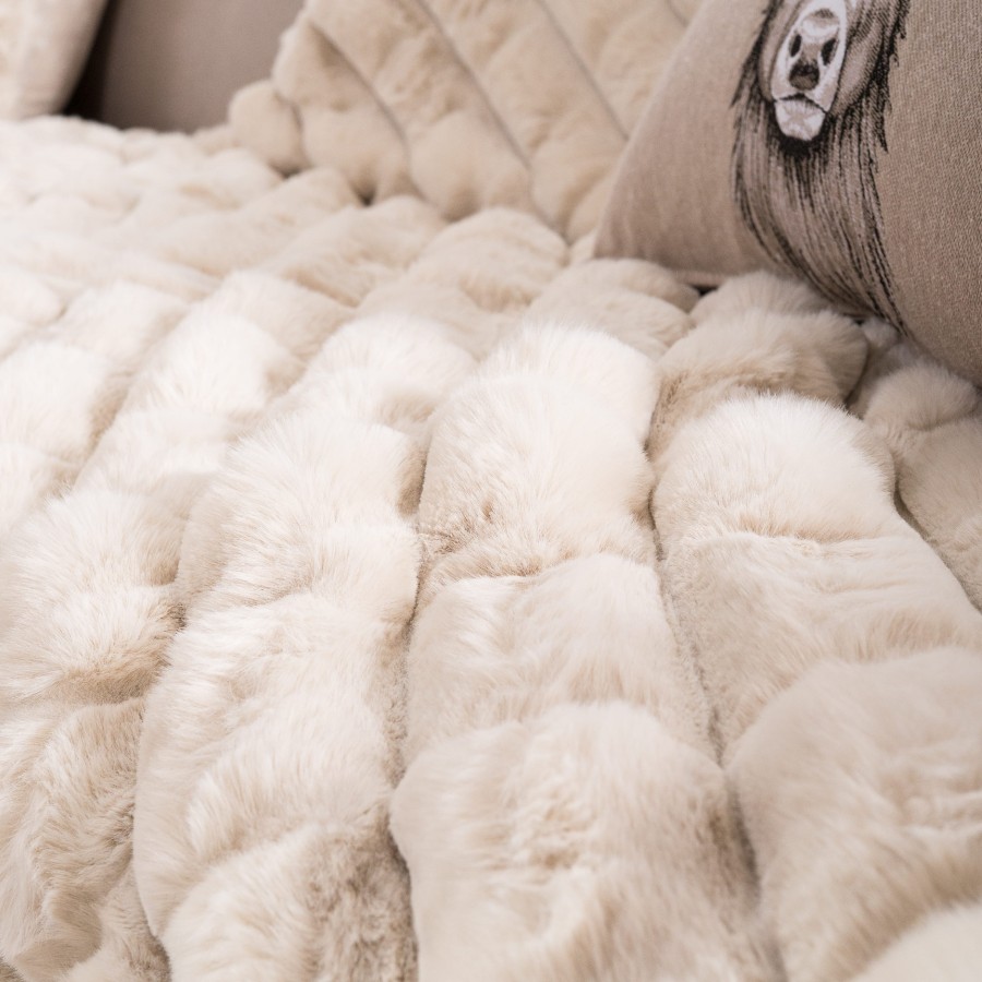 Γούνινη Μαξιλαροθήκη Cube 02 - 45x45cm