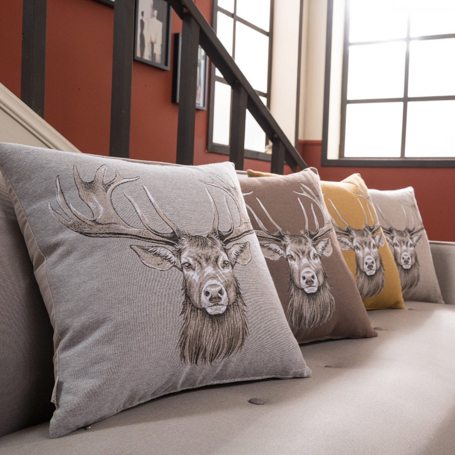 Μαξιλαροθήκη Reindeer 11 - 48 x 48 cm με γέμιση