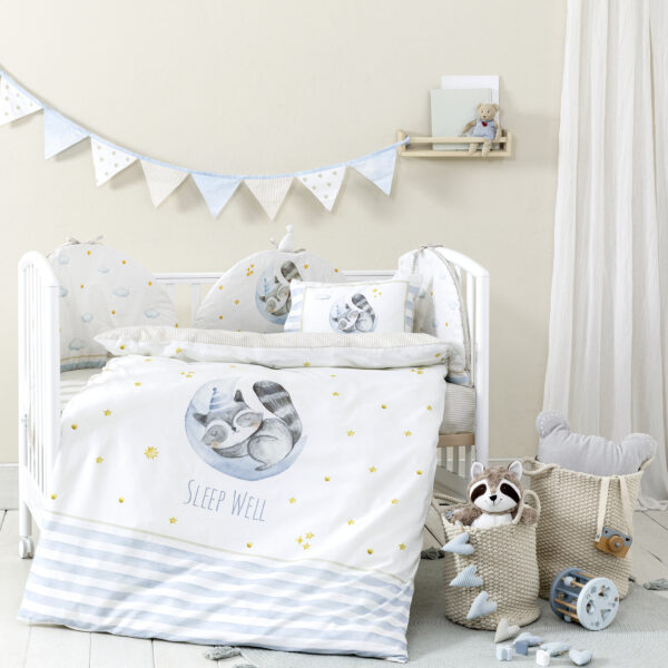 Nima Bebe Κουβερλί Κούνιας – Sleepy Racoon Λευκό, Γαλάζιο   100×140 shopinhome shopinhome